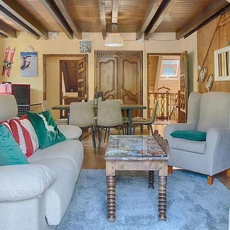 Апартаменты Saplan Real Estate Casa Izadi Боссост Экстерьер фото