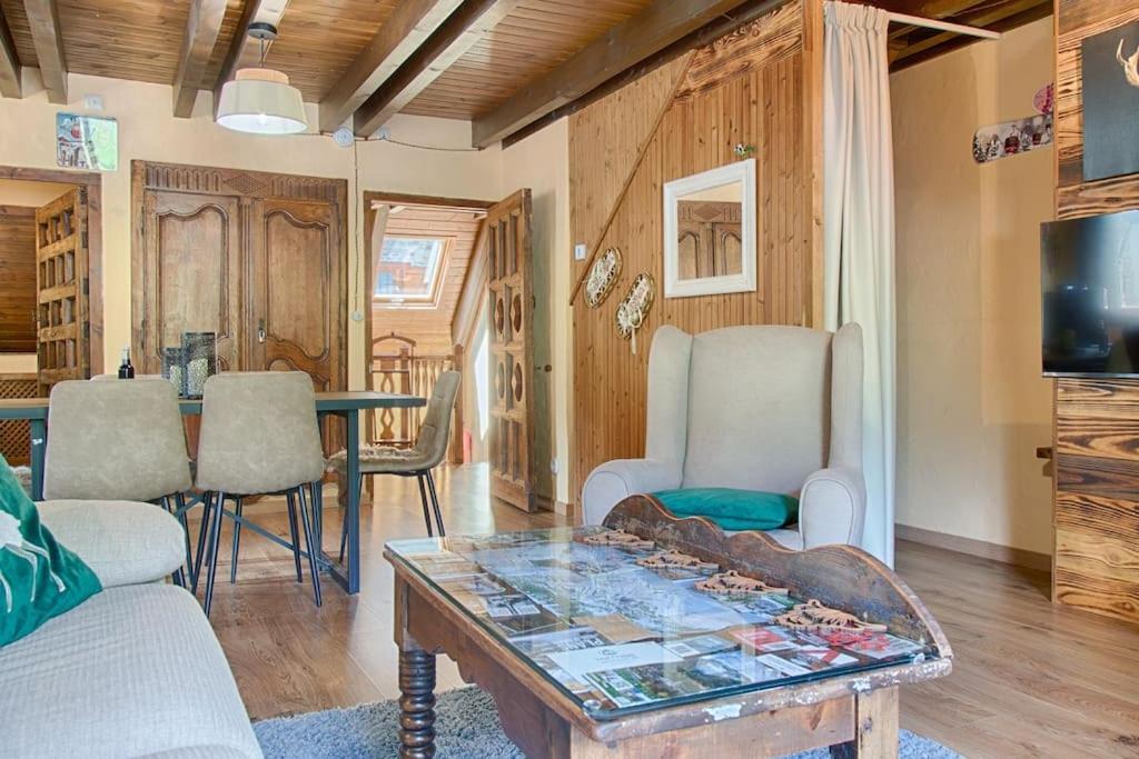 Апартаменты Saplan Real Estate Casa Izadi Боссост Экстерьер фото